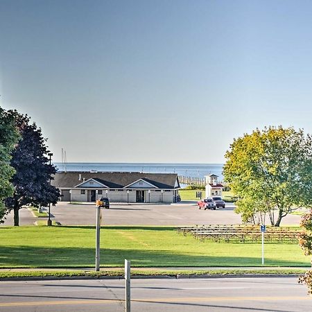 East Tawas Apartment Near Lake Huron And Downtown! Exterior photo